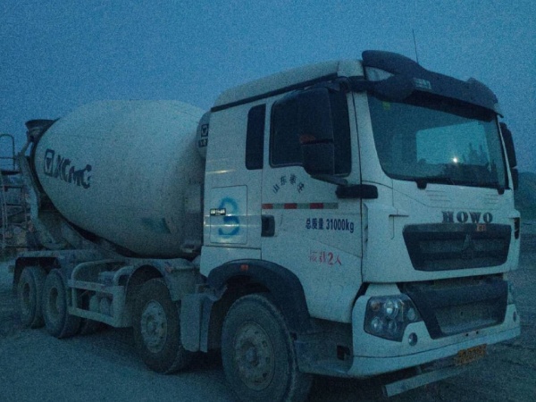 徐工G4806E攪拌車