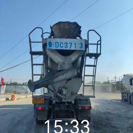 徐工G4806E搅拌车