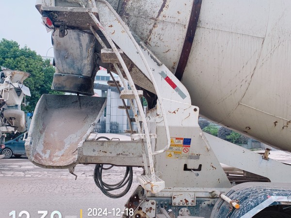 徐工G4806D攪拌車