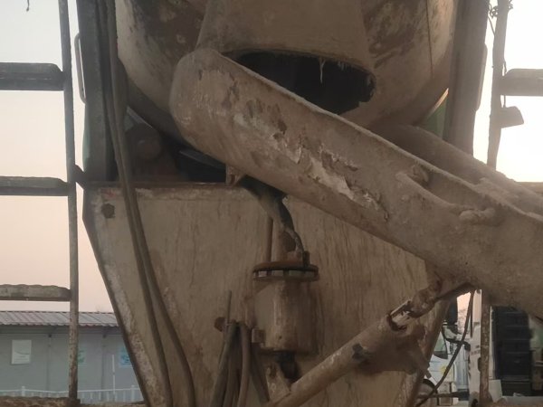 徐工G4806D攪拌車