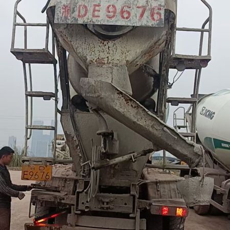 徐工G4806D搅拌车