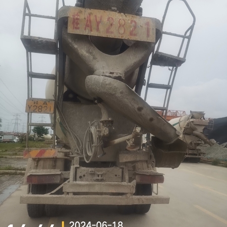 徐工G4805E搅拌车