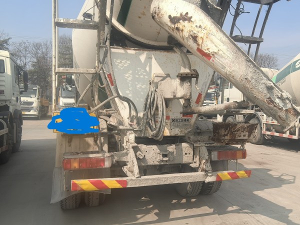 徐工G4805E攪拌車