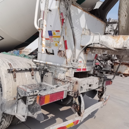 徐工G4805E搅拌车