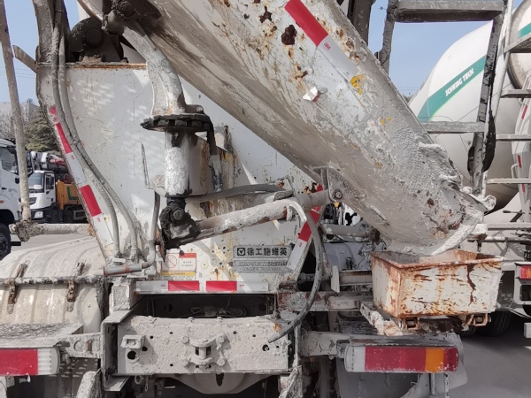 徐工G4805E攪拌車