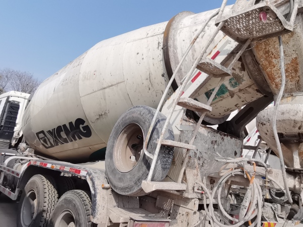 徐工G4805E攪拌車