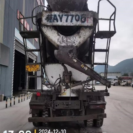 徐工G4805E搅拌车