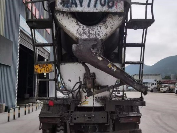 徐工G4805E攪拌車