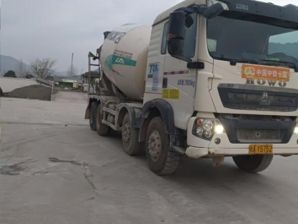 徐工G4805E攪拌車