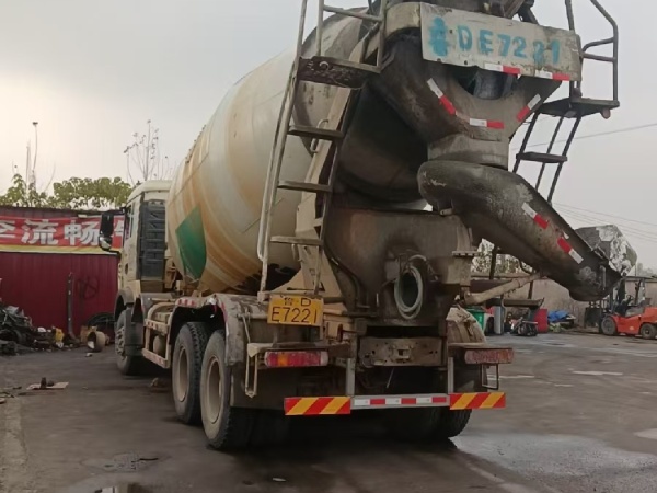 徐工G4806E攪拌車