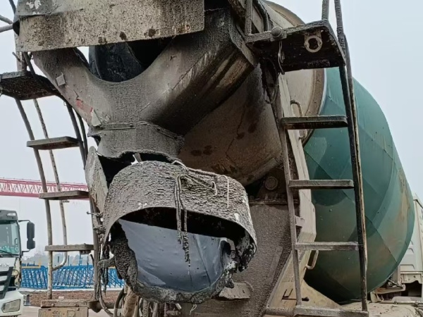 徐工G4806E攪拌車