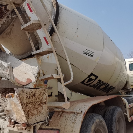 徐工G4806E搅拌车