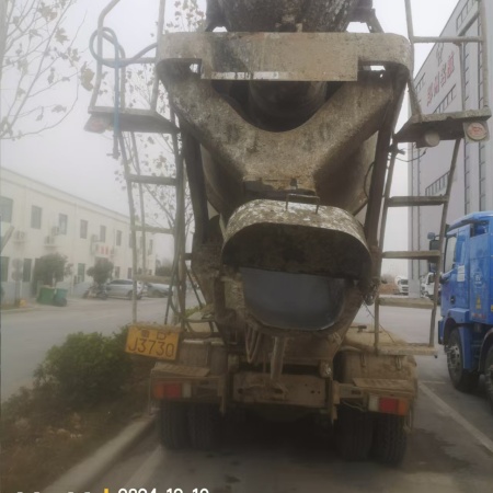 徐工G4806E搅拌车