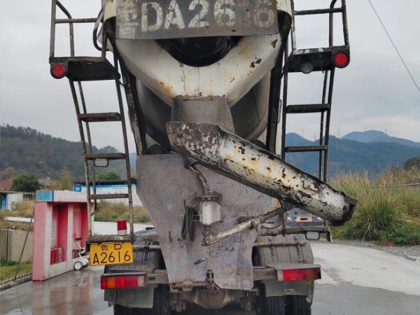 徐工G4806E攪拌車