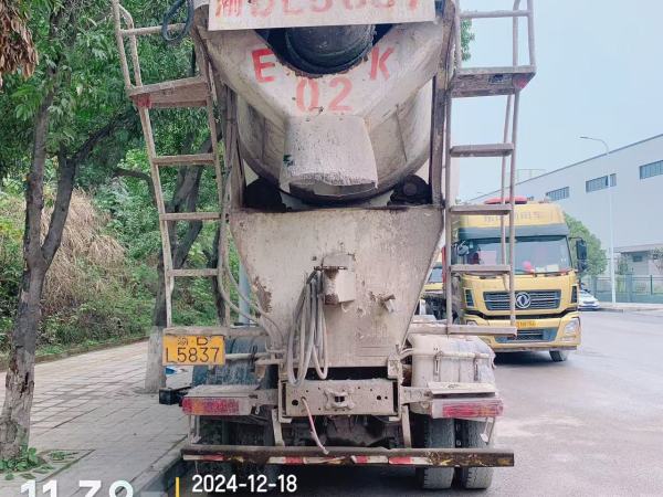 徐工G4806D攪拌車