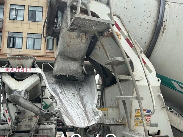 徐工G4804D攪拌車