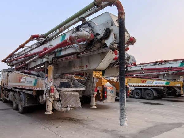 徐工HB62V泵車(chē)