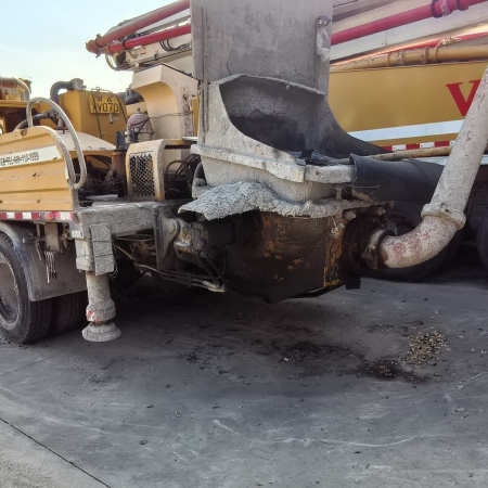 徐工HBC10022V混凝土车载泵