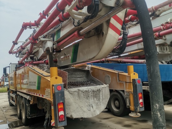 徐工HB52V泵車(chē)