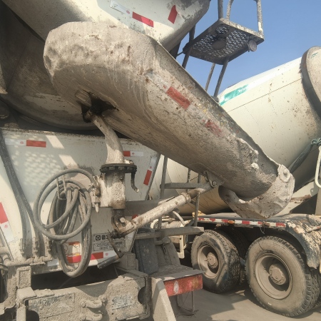 徐工G4805D搅拌车