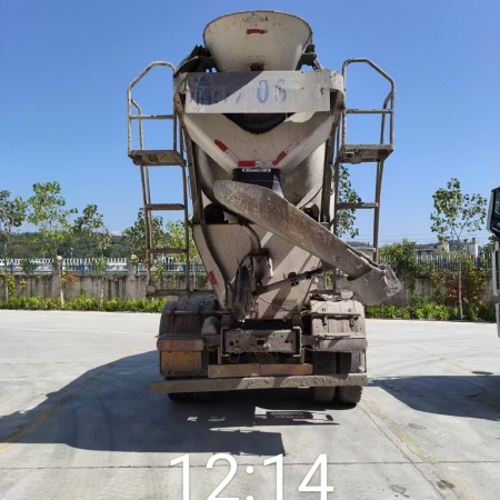 徐工G4804B搅拌车