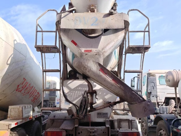 徐工G4804B攪拌車