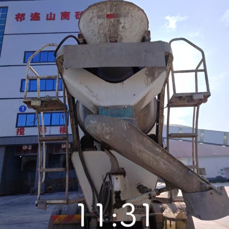 徐工G4804B搅拌车