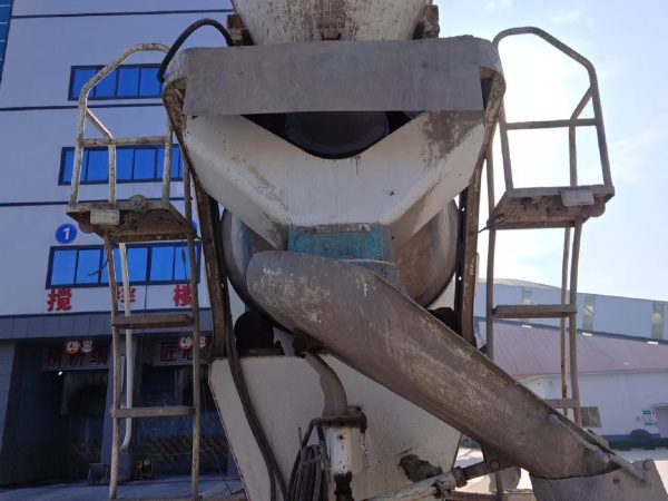 徐工G4804B攪拌車