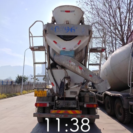 徐工G4804B搅拌车