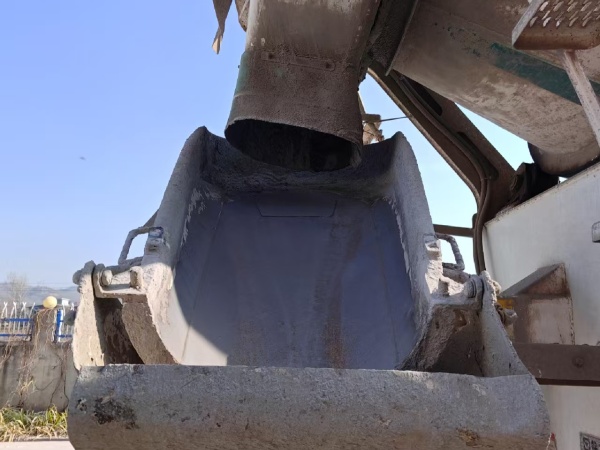 徐工G4804B攪拌車