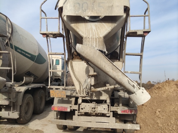 徐工G4804B攪拌車