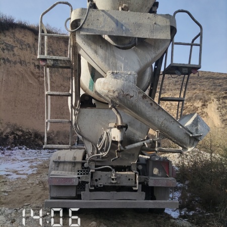 徐工G4804B搅拌车