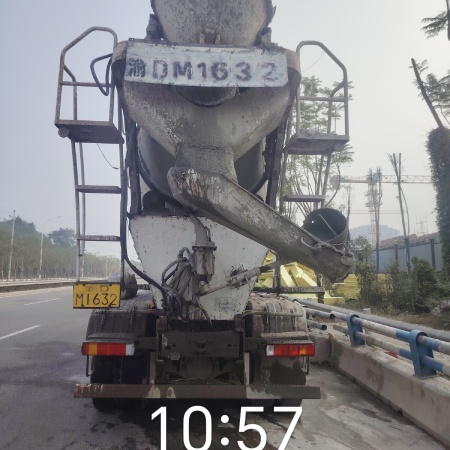 徐工G4804B搅拌车