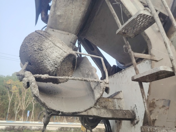 徐工G4804B攪拌車