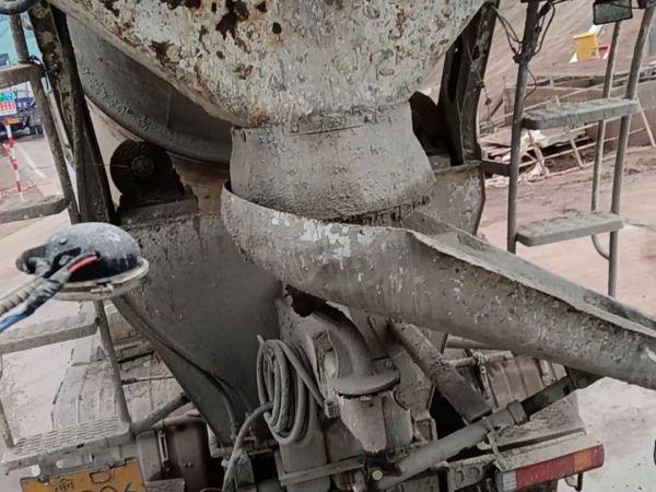 徐工G4804B攪拌車