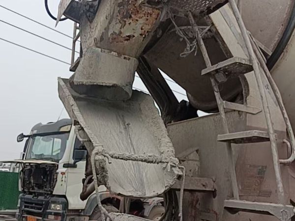 徐工G4804B攪拌車(chē)