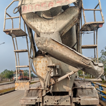 徐工G4804B搅拌车