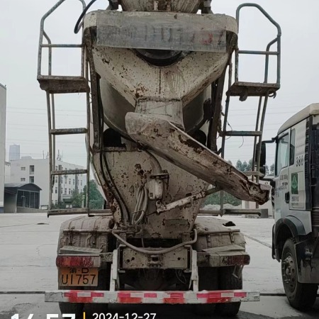 徐工G4804B搅拌车