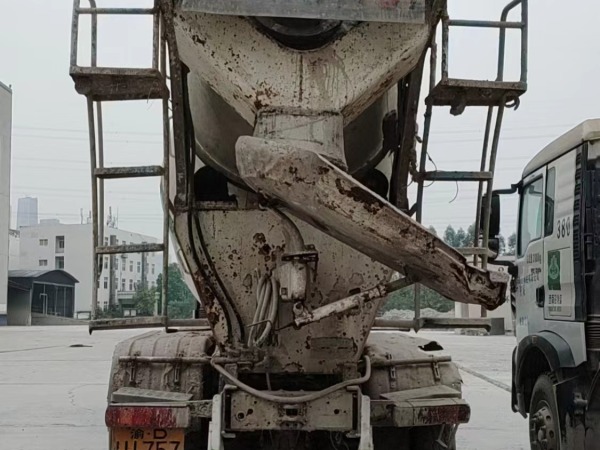 徐工G4804B攪拌車