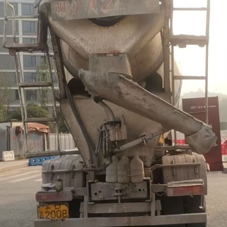 徐工G4804B搅拌车