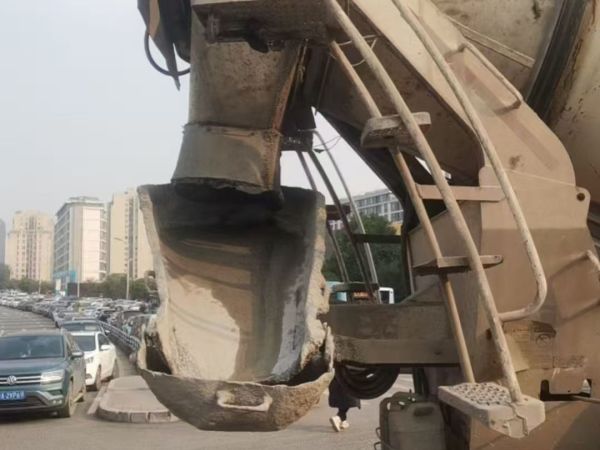 徐工G4804B攪拌車