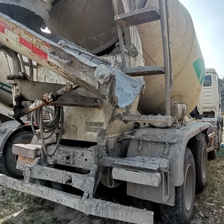 徐工G4802D搅拌车