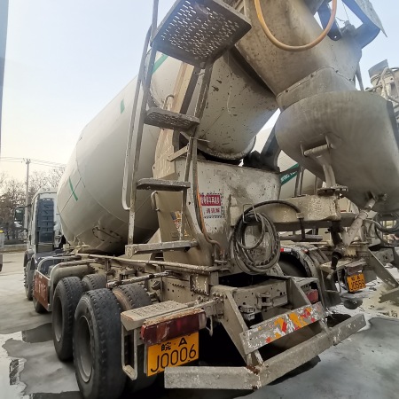 徐工G4804B搅拌车