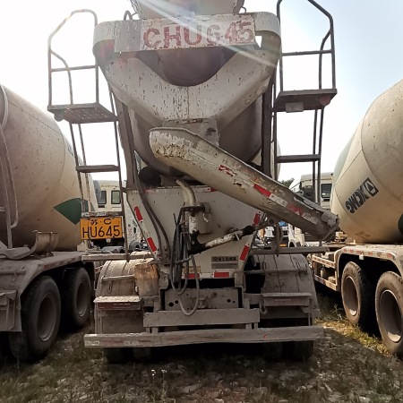 徐工G4802D搅拌车