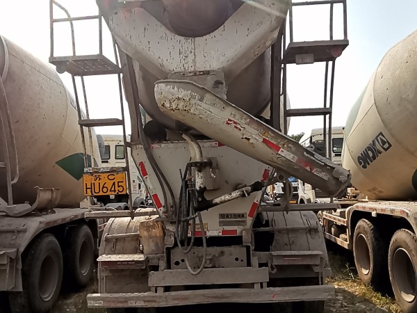 徐工G4802D攪拌車