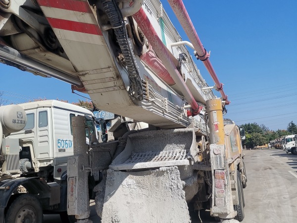 徐工HB62V泵車(chē)