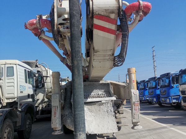 徐工HB62V泵車(chē)