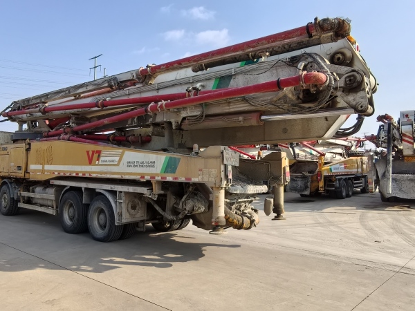 徐工HB58V泵車(chē)