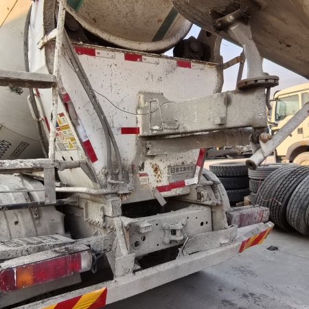 徐工G4805D搅拌车