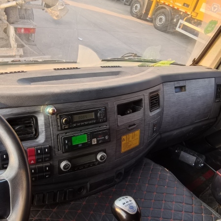 徐工G4805E搅拌车